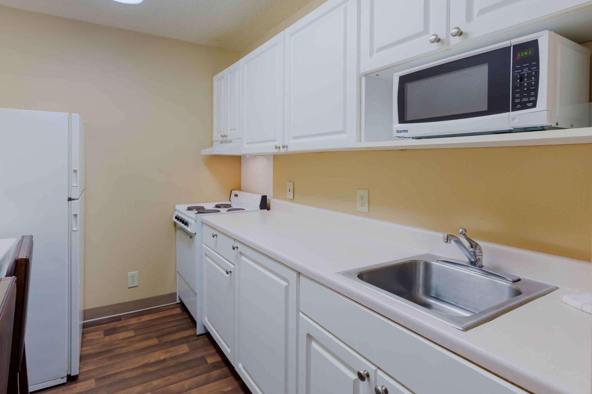 Extended Stay America Select Suites - Raleigh - Rtp - 4610 Miami Blvd Durham Zewnętrze zdjęcie