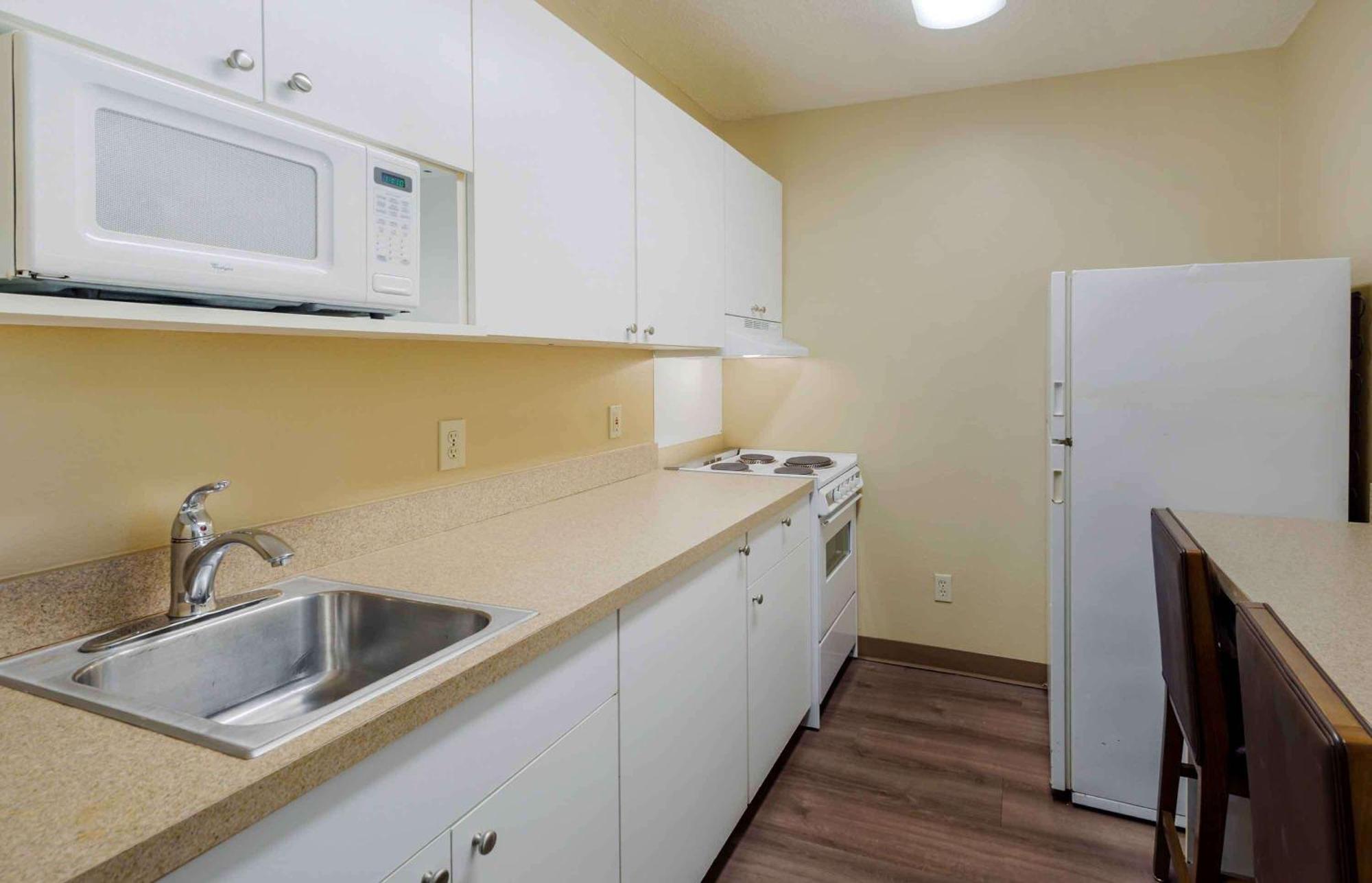 Extended Stay America Select Suites - Raleigh - Rtp - 4610 Miami Blvd Durham Zewnętrze zdjęcie