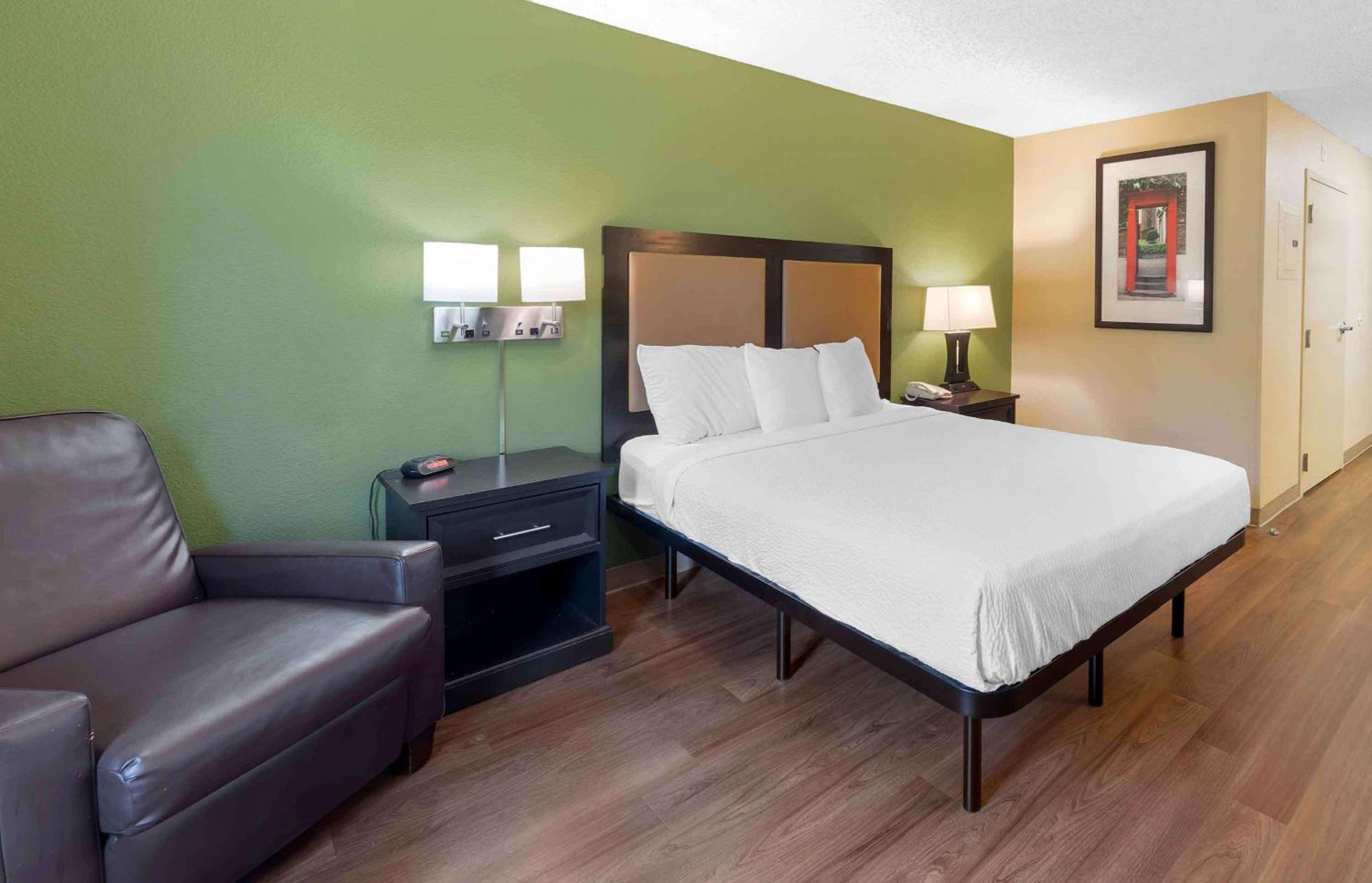 Extended Stay America Select Suites - Raleigh - Rtp - 4610 Miami Blvd Durham Zewnętrze zdjęcie