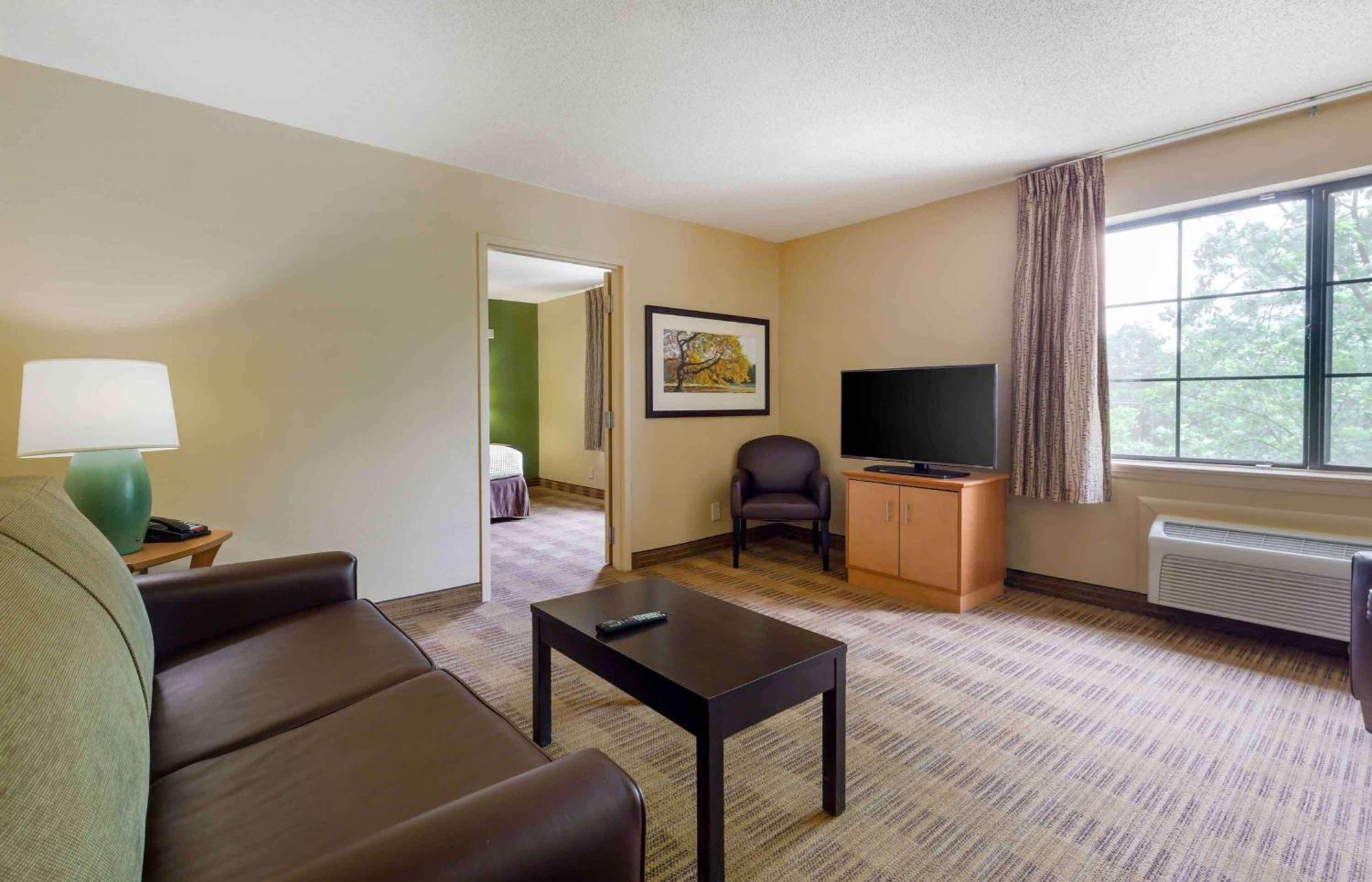 Extended Stay America Select Suites - Raleigh - Rtp - 4610 Miami Blvd Durham Zewnętrze zdjęcie