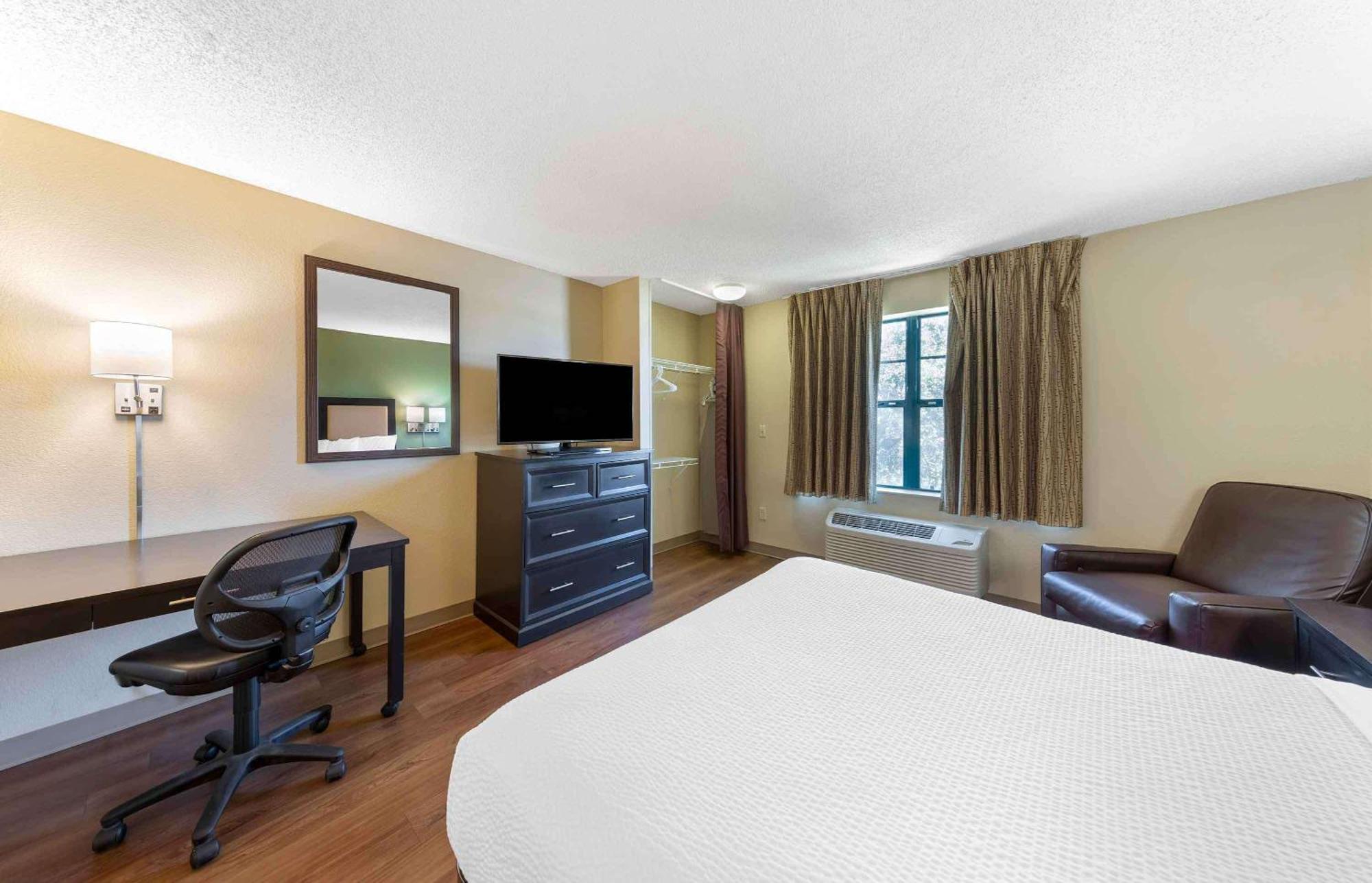 Extended Stay America Select Suites - Raleigh - Rtp - 4610 Miami Blvd Durham Zewnętrze zdjęcie