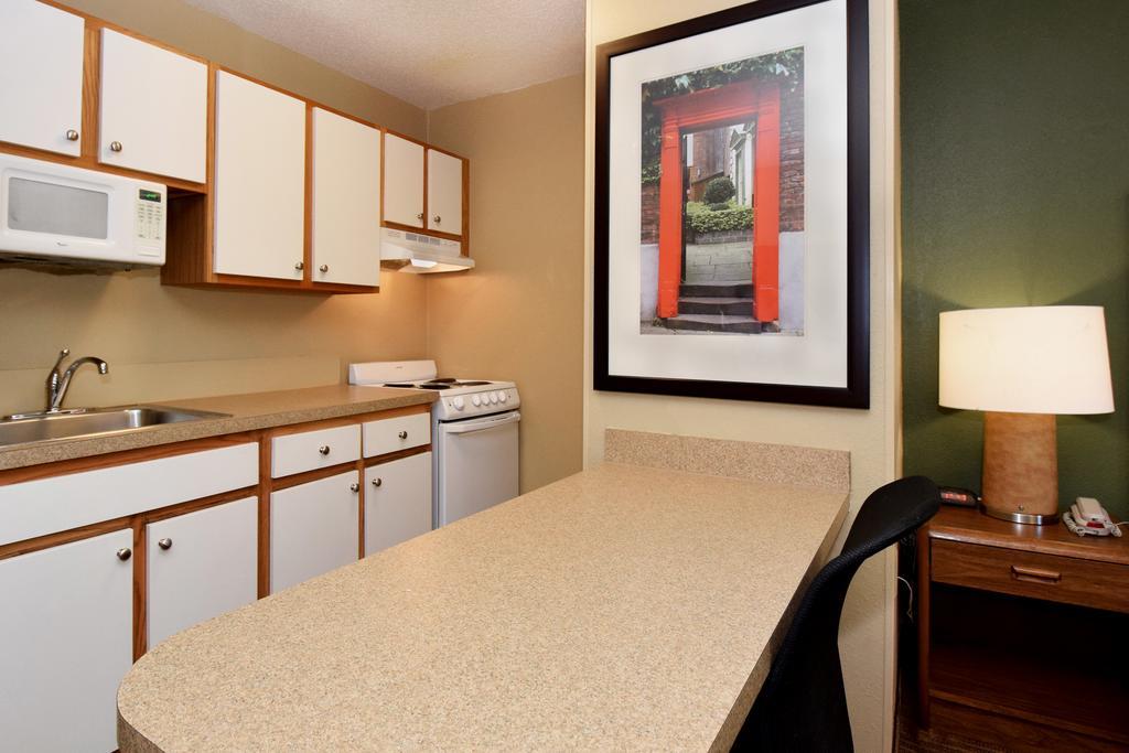 Extended Stay America Select Suites - Raleigh - Rtp - 4610 Miami Blvd Durham Zewnętrze zdjęcie