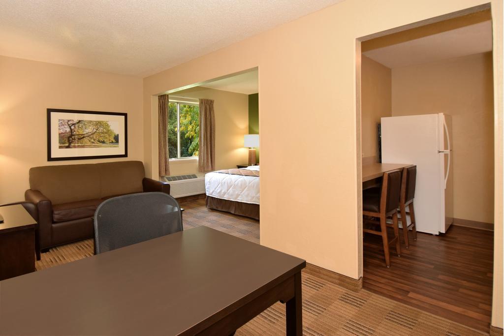 Extended Stay America Select Suites - Raleigh - Rtp - 4610 Miami Blvd Durham Zewnętrze zdjęcie
